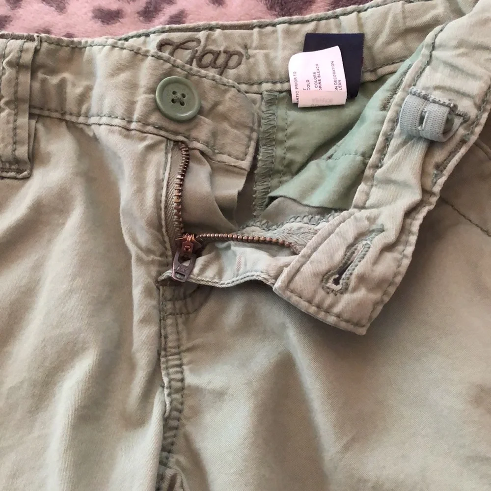 GapKids Green Lightweight Chino Pants Wide Leg Size 8 Regular